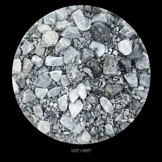 Buy WIO Cold Grey Accent Gravel Mix Online India, cold grey aquarium gravel India, aquarium accent gravel cool tone, biotope aquascaping accent substrate, WIO cold grey chip, decorative aquarium gravel India, nature aquascape accent stones, freshwater aquarium detailing gravel