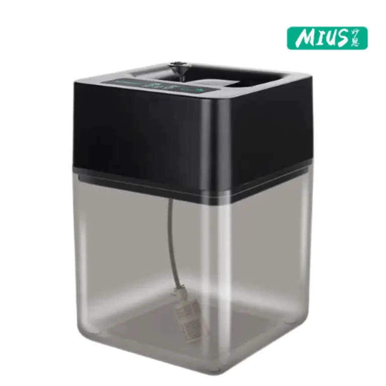 Buy MIUS Intelligent Spray Bucket, automatic spray tank aquarium, misting system water tank India, terrarium spray bucket, MIUS automatic sprayer tank, vivarium misting reservoir, plant misting water tank, humidity control spray system